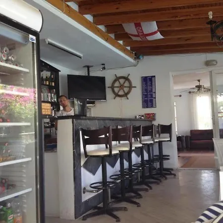 Hotel Filis 2*