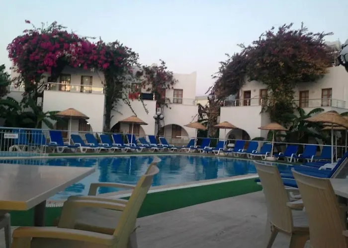 Filis Hotel 2*